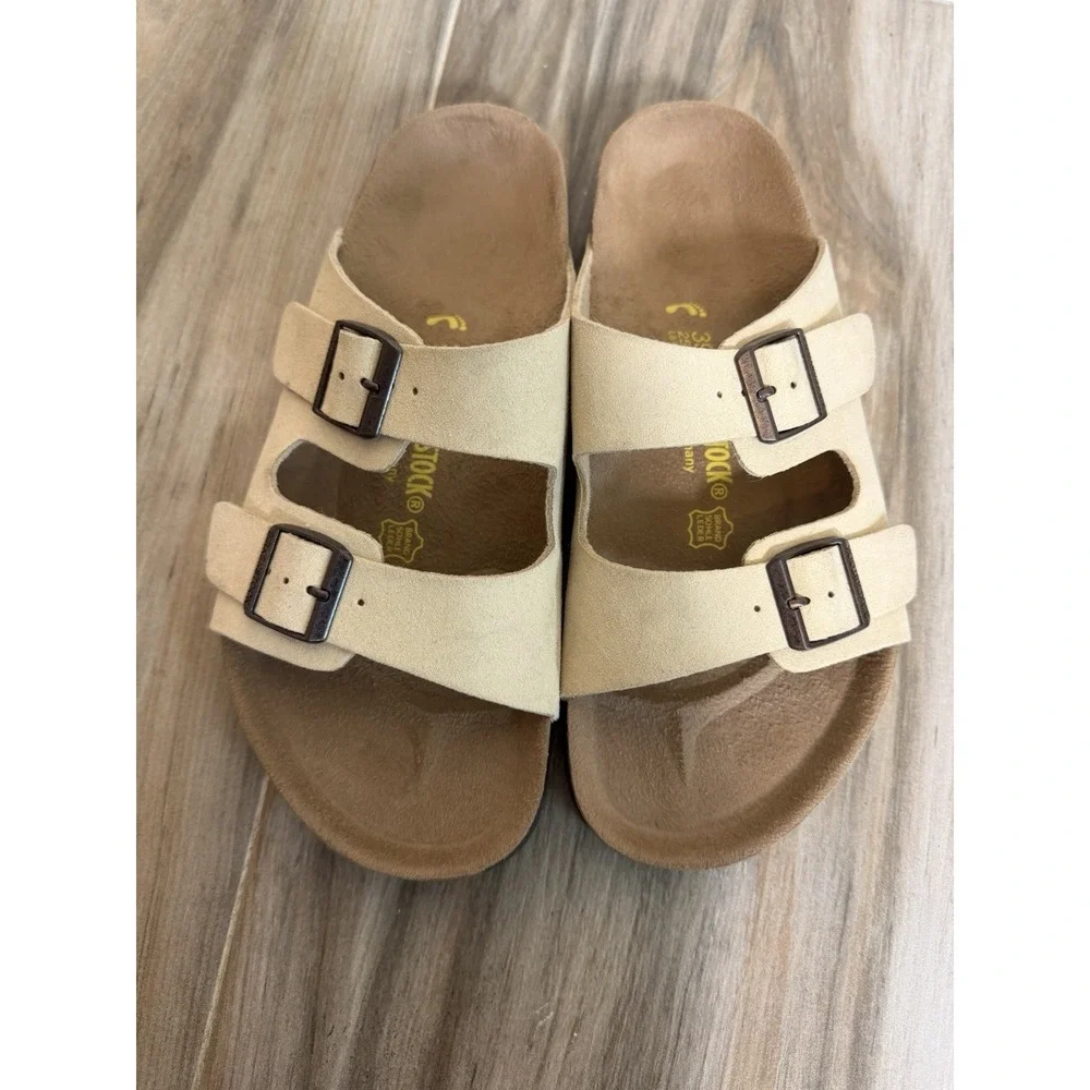 Birkenstock Arizona Women's Size 39 / 8 US‎ Tan Beige Suede Leather Minimalist
